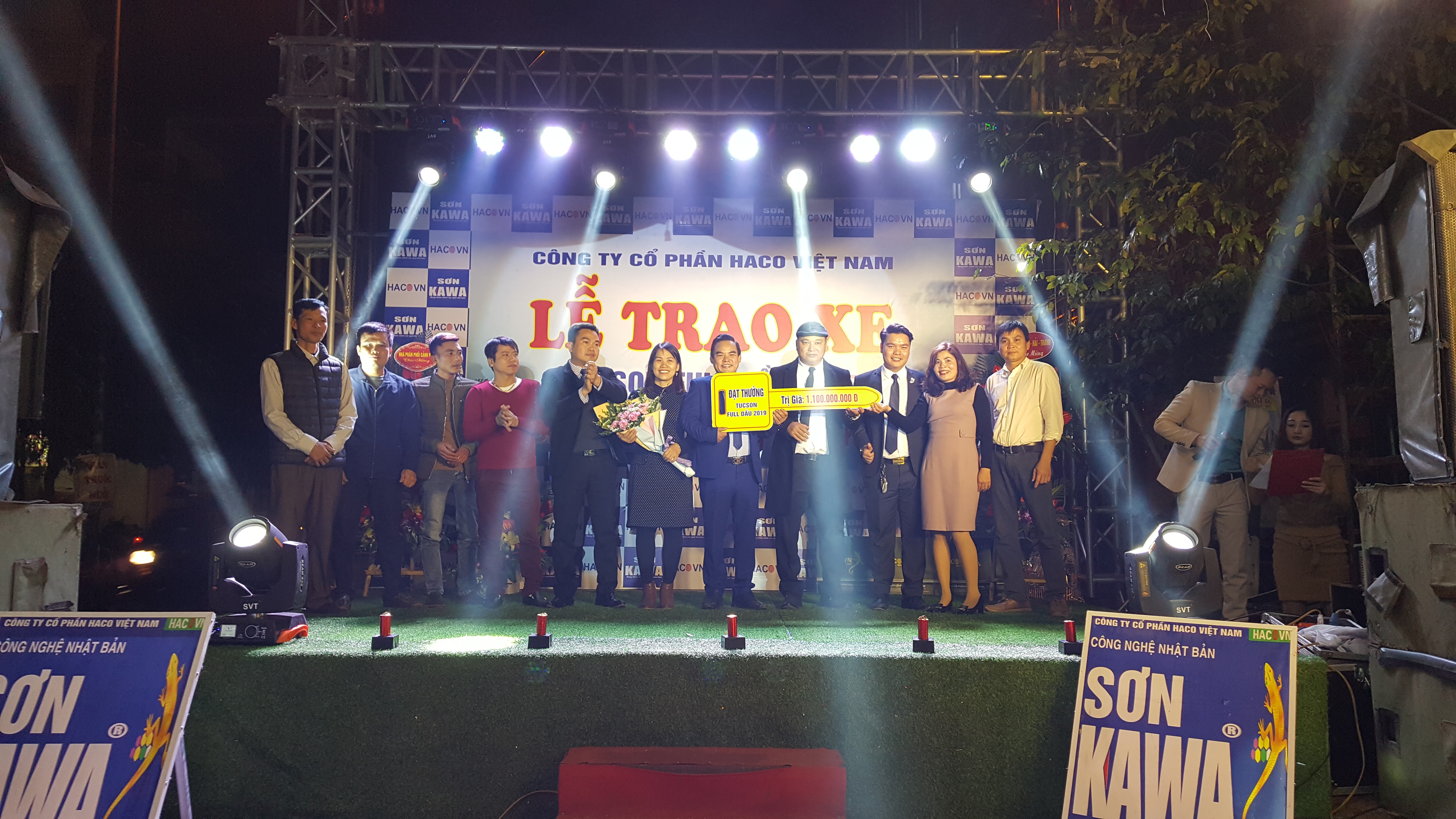 Trao xe cho các Khách hàng  của Công ty