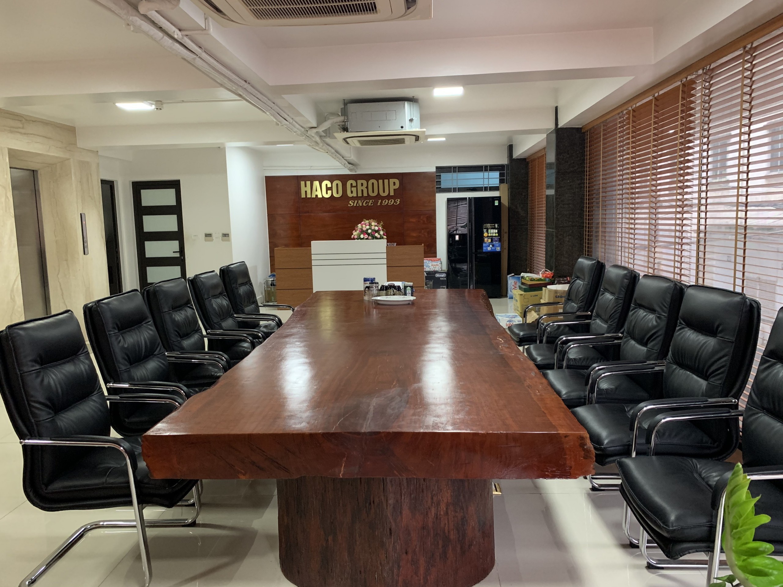 Văn phòng đại diện của Tập đoàn